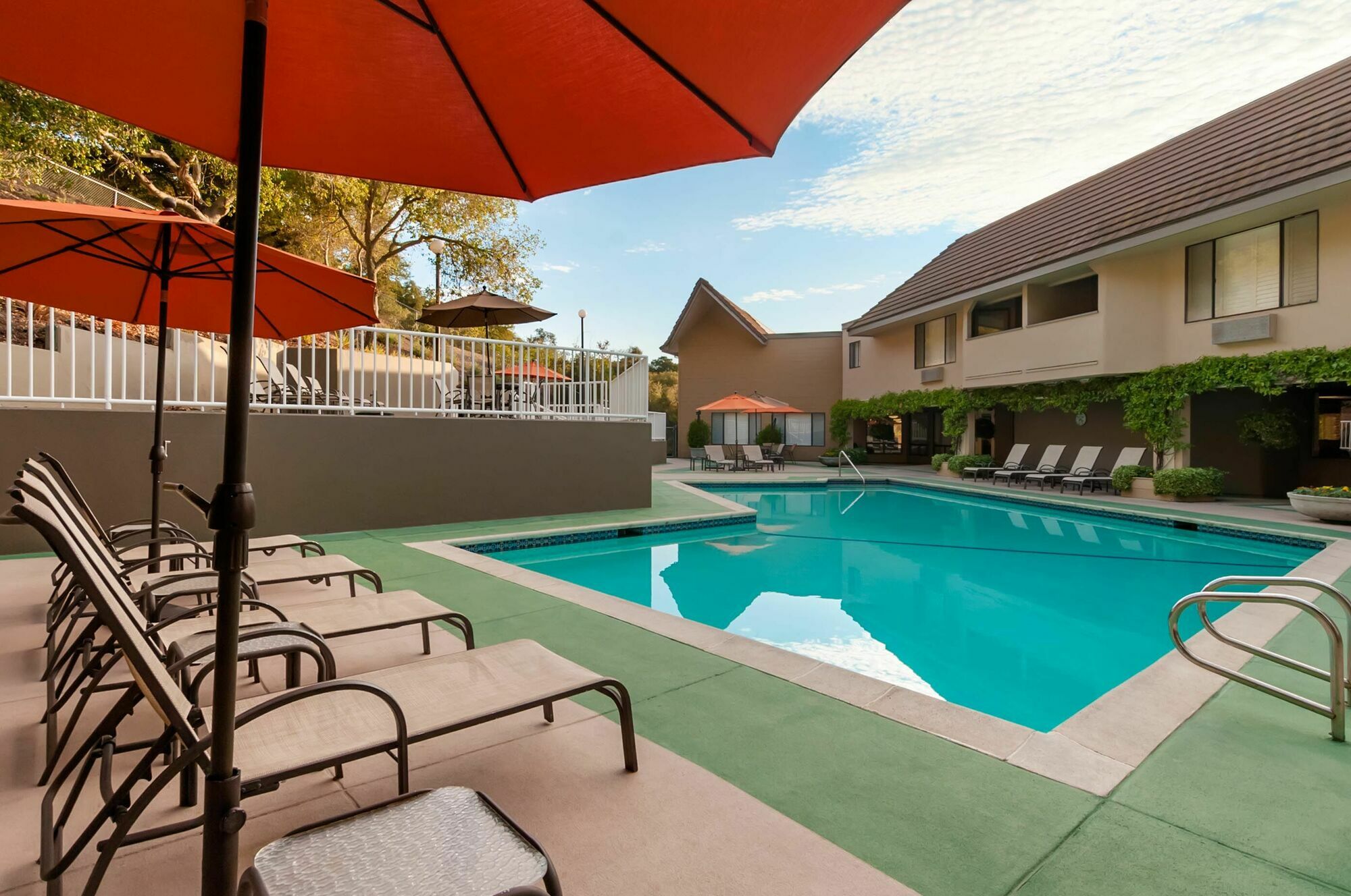 Best Western Plus Novato Oaks Inn Ngoại thất bức ảnh